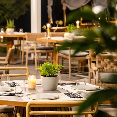 فندق Avaton Hotel, Philian & مدينة سكياثوس