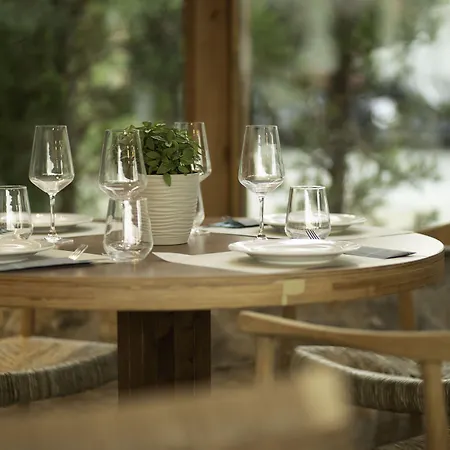 Avaton Hotel, Philian & Hotel