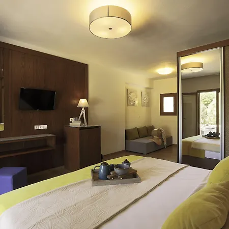 Avaton Hotel, Philian & مدينة سكياثوس