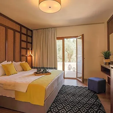 Avaton Hotel, Philian & 4* スキアトスタウン