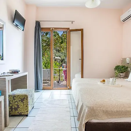 Avaton Hotel, Philian & מלון 4*