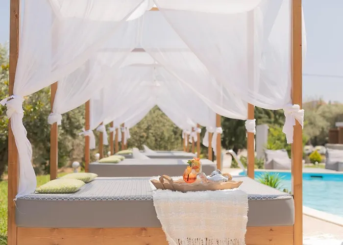 Avaton Hotel, Philian & Hotel Skiatos