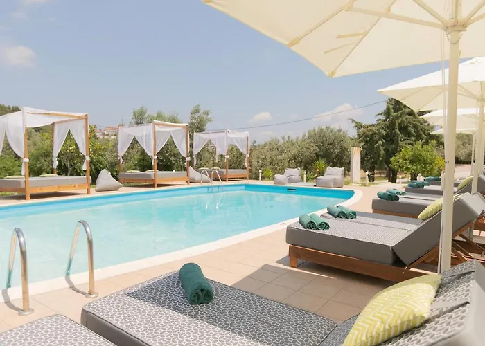 Avaton Hotel, Philian & Hotel Skiatos