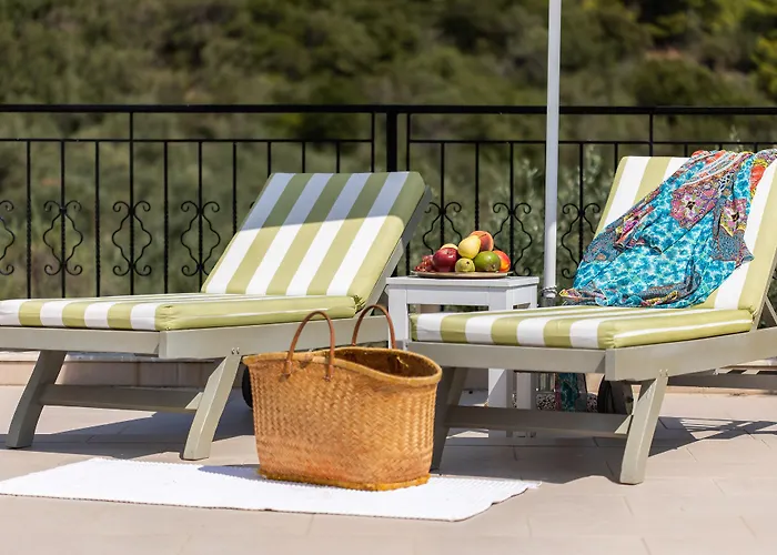 Avaton Hotel, Philian & 4*