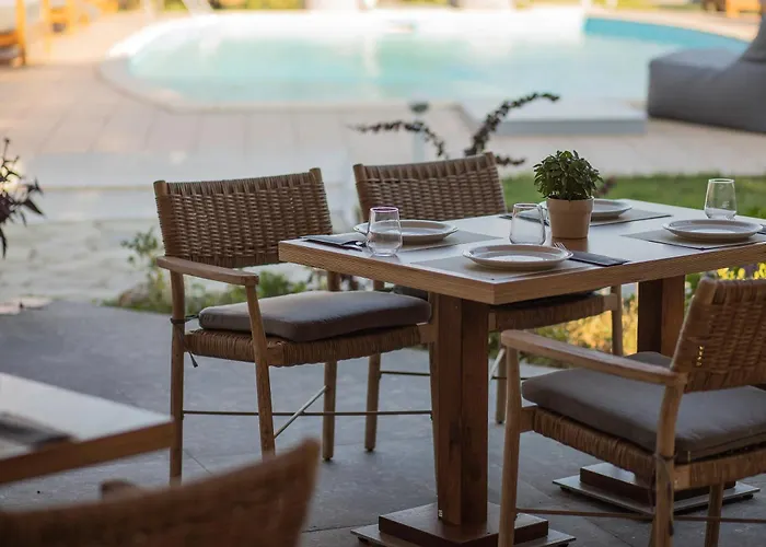 Avaton Hotel, Philian & Hotel Skiatos