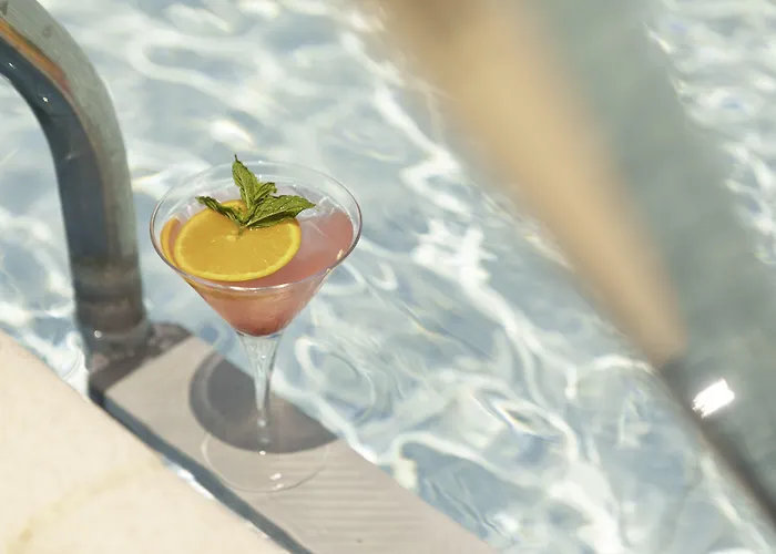 Avaton Hotel, Philian & Hotel 4*