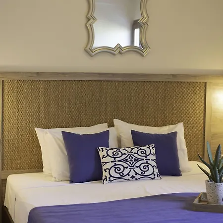 Szálloda Avaton Hotel, Philian & Szkiáthosz