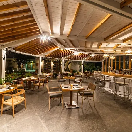 Szálloda Avaton Hotel, Philian & 4*