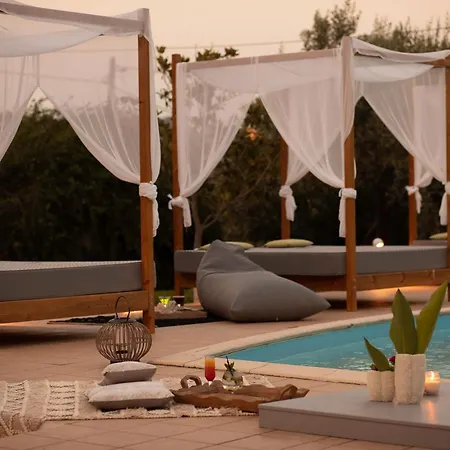 Avaton Hotel, Philian & Szálloda 4*