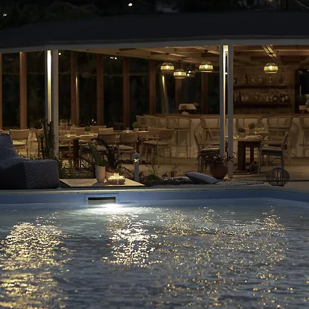 Avaton Hotel, Philian & Szálloda Szkiáthosz