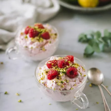 Avaton Hotel, Philian & Szkiáthosz